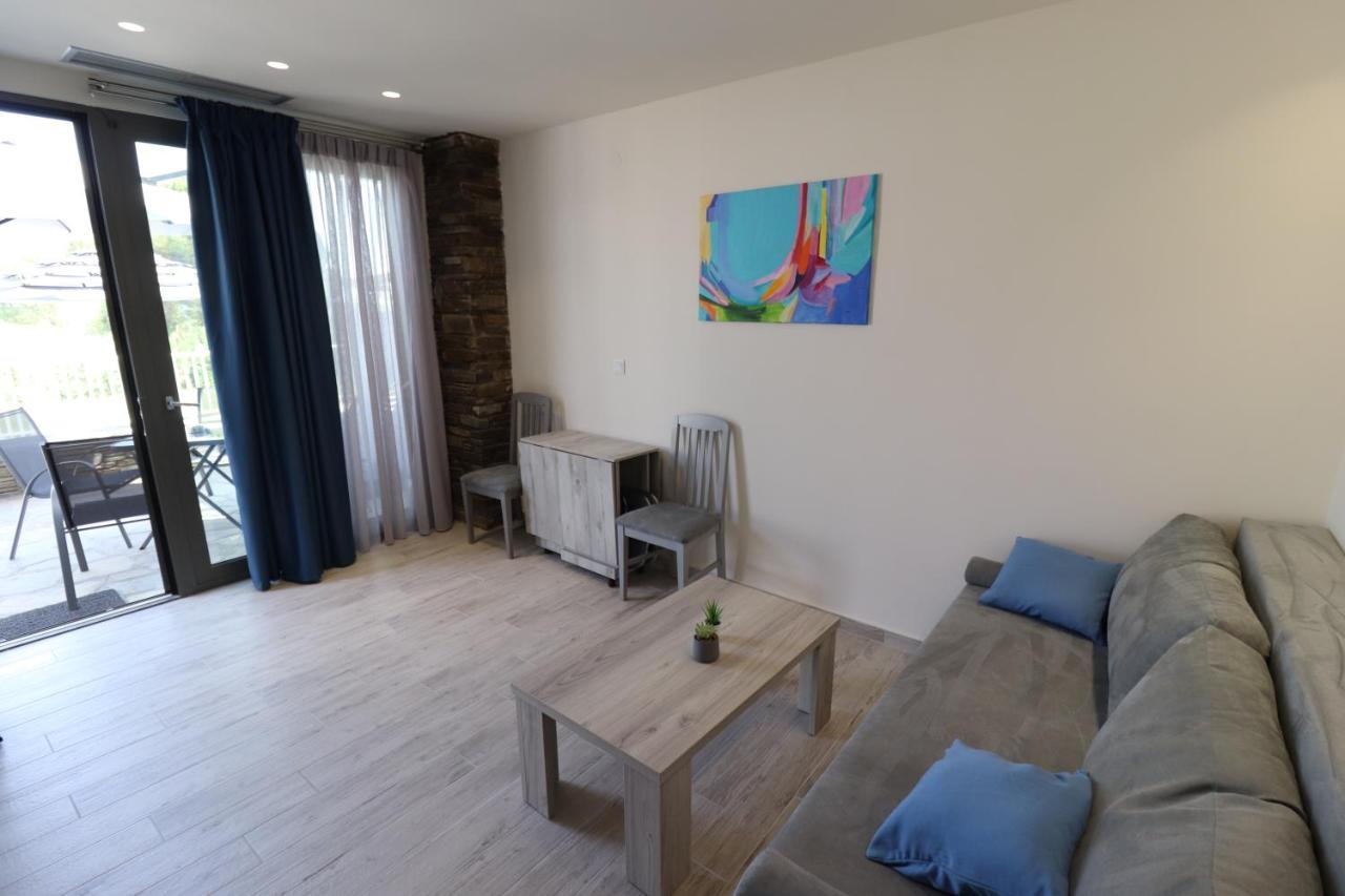 Апартаменты The Palms Novasithonia Вурвуру Экстерьер фото